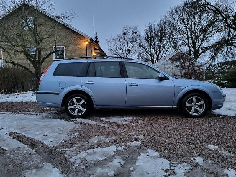 Begagnad Ford Mondeo 145 HK (106 kW) 2006 Kombi