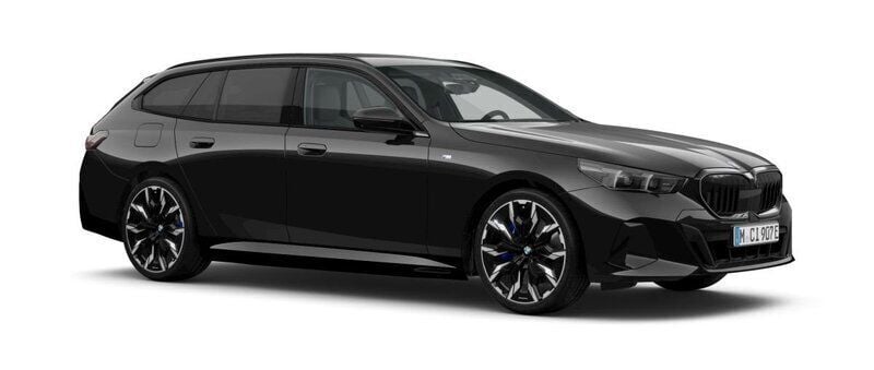 Svart (black sapphire metallic) Ny 2025 BMW 550e M Sport Kombi | 1 016 900 kr (Marknadspris) - Bild 1/4