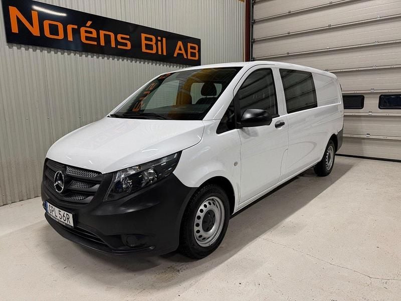 Vit Begagnad 2021 Mercedes Vito Minibuss | 429 000 kr - Bild 1/4