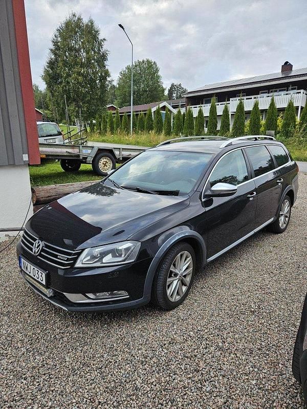 Svart Begagnad 2013 VW Passat Alltrack Kombi | 80 000 kr - Bild 1/4