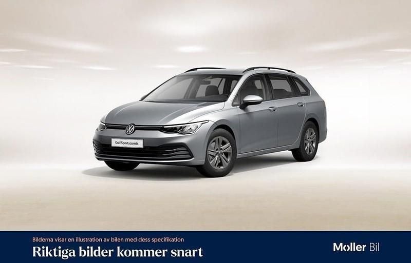 Begagnad VW Golf VIII 131 HK (96 kW) 2021 Reflex silver metallic Kombi