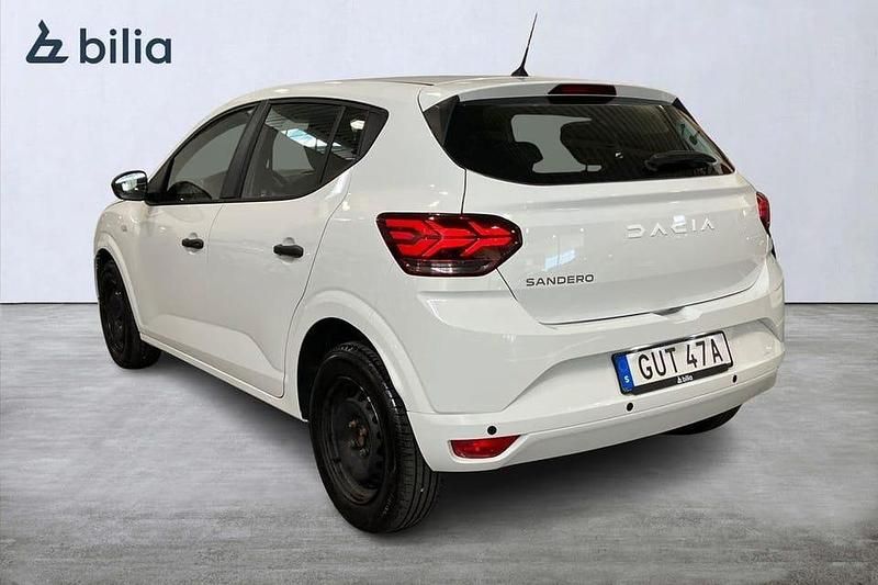 Begagnad Dacia Sandero Essentiel 91 HK (66 kW) 2023 Vit
