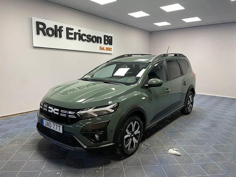 Begagnad Dacia Jogger Expression 112 HK (82 kW) 2022 Grå Minibuss