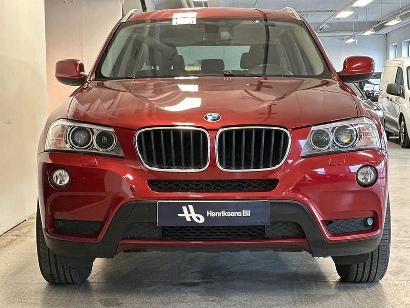 Begagnad BMW X3 184 HK (135 kW) 2013 Röd SUV