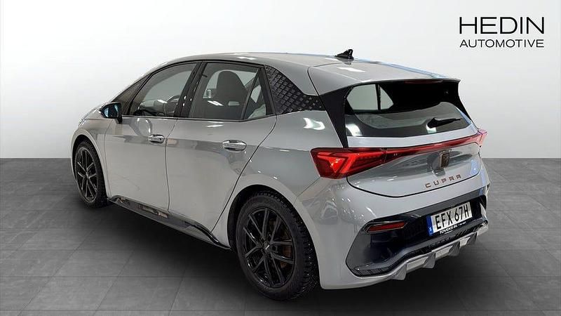 Begagnad Cupra Born 150 kW (204 HK) 2022 Grå Halvkombi