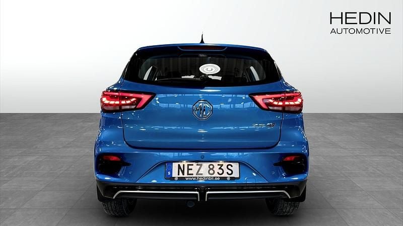 Begagnad MG ZS Comfort 114 kW (156 HK) 2022 Blå SUV