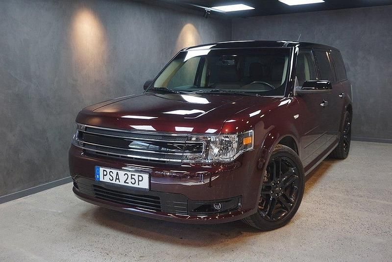 Mörkröd (röd metallic) Begagnad 2019 Ford Flex SUV | 319 000 kr - Bild 1/4