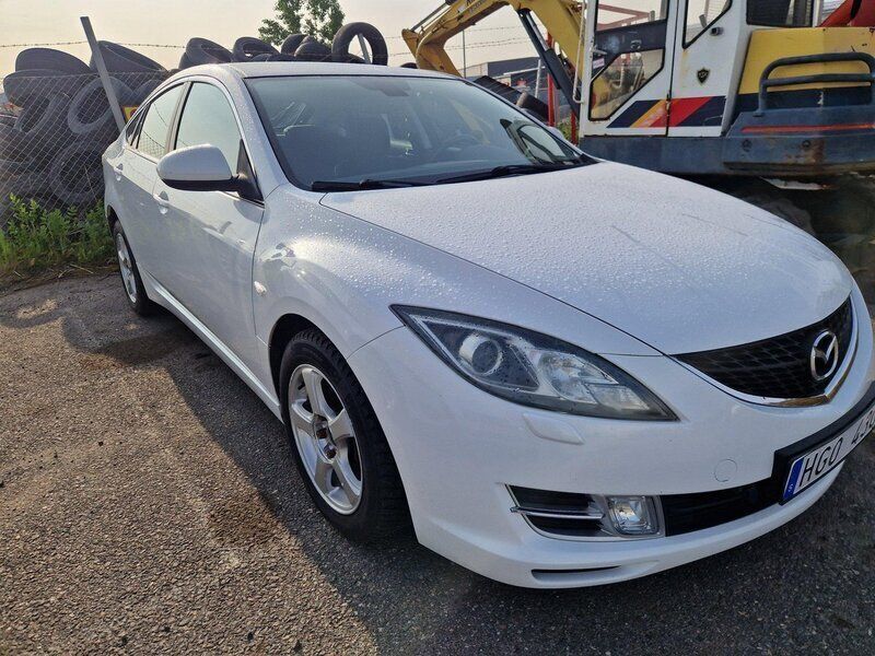 Vit Begagnad 2010 Mazda 6 Inclusive Halvkombi | 25 000 kr (Marknadspris) - Bild 1/4