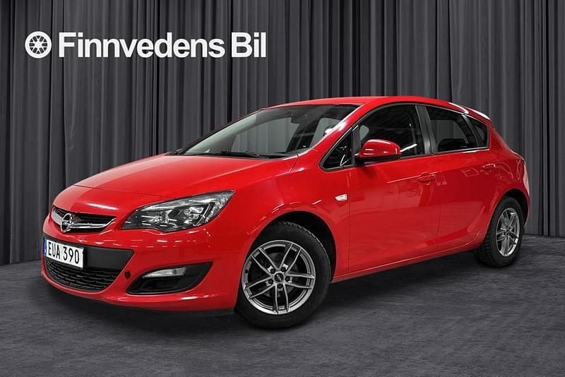 Röd Begagnad 2015 Opel Astra Halvkombi | 79 000 kr (Marknadspris) - Bild 1/4