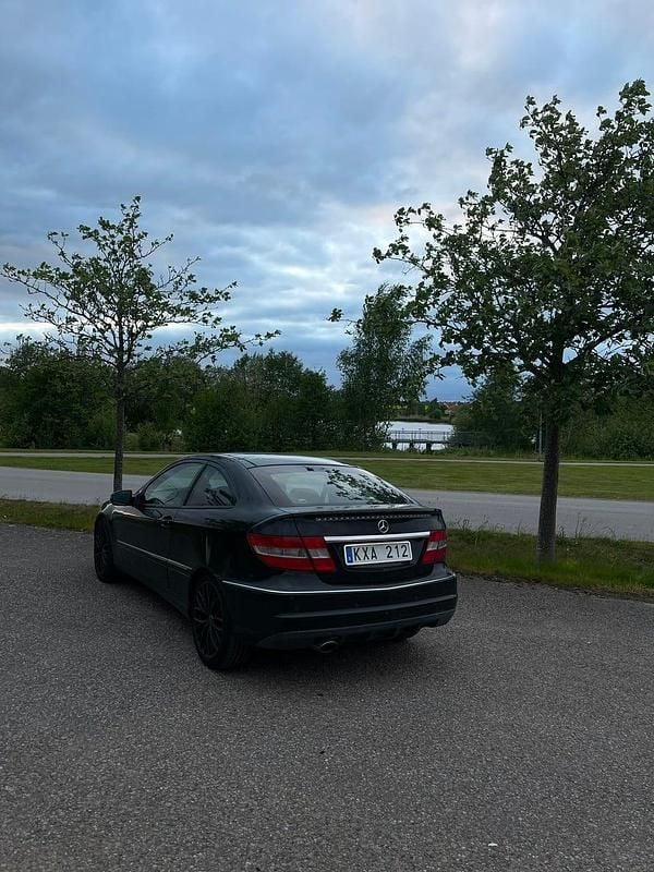 Begagnad Mercedes CLC180 143 HK (105 kW) 2010 Halvkombi