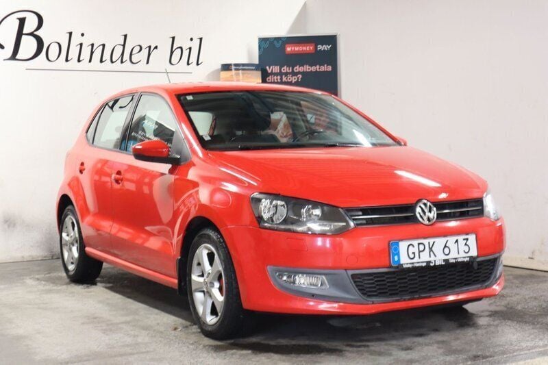 Röd Begagnad 2010 VW Polo Halvkombi | 78 900 kr (Marknadspris) - Bild 1/4