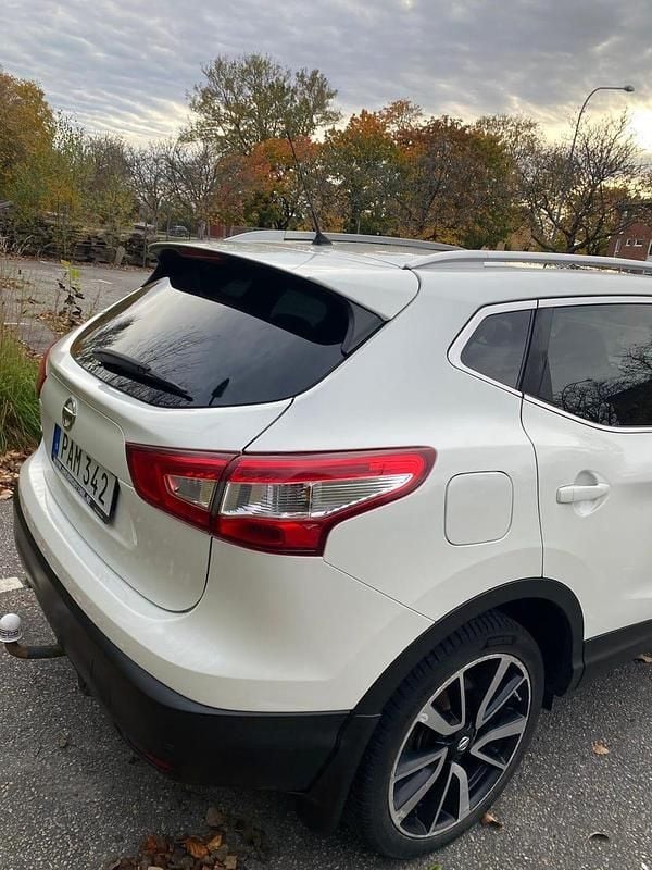 Begagnad Nissan Qashqai 130 HK (95 kW) 2016 Vit SUV