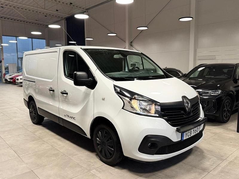 Vit Begagnad 2016 Renault Trafic Van | 89 900 kr (Bra pris) - Bild 1/4