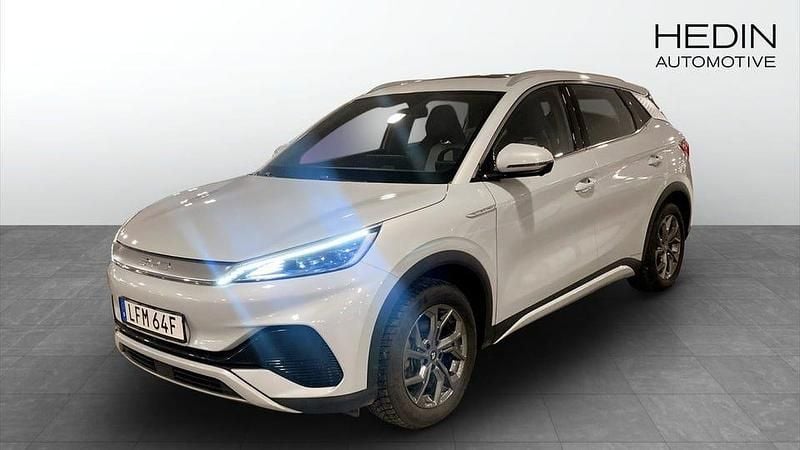 Vit Begagnad 2022 BYD Atto 3 Design SUV | 279 900 kr (Marknadspris) - Bild 1/4