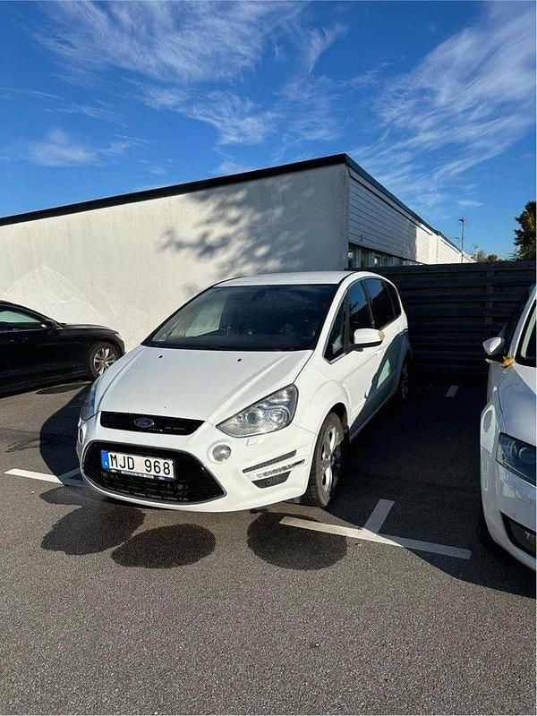 Vit Begagnad 2011 Ford S-MAX S Minibuss | 20 000 kr - Bild 1/4