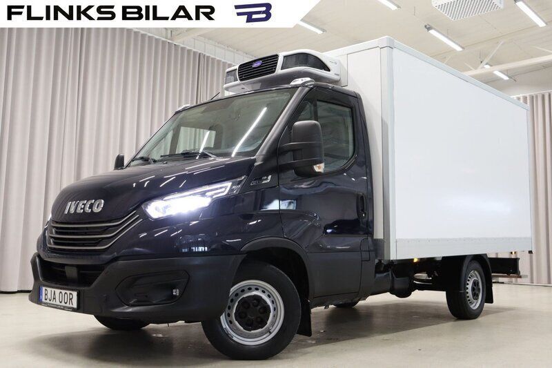Flerfärgad Begagnad 2023 Iveco Daily Van | 354 900 kr (Superpris) - Bild 1/4