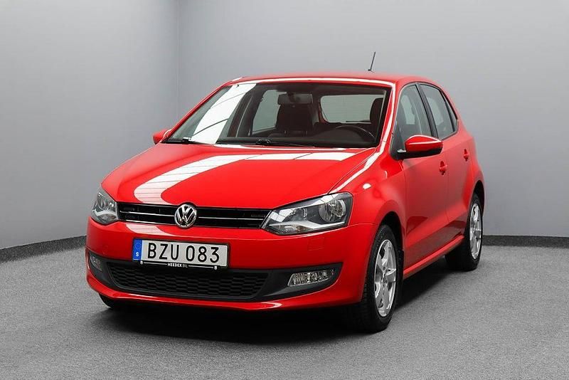 Begagnad VW Polo 86 HK (63 kW) 2013 Flash red Halvkombi