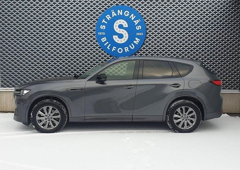 Gråmetallic Begagnad 2022 Mazda CX-60 Homura-Line SUV | 379 000 kr (Marknadspris) - Bild 1/4