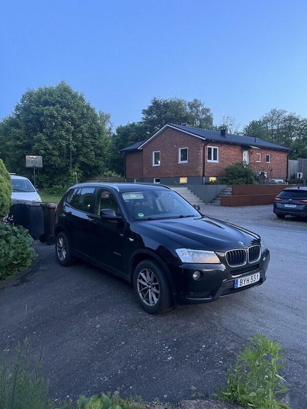 Svart Begagnad 2014 BMW X3 SUV | 120 000 kr (Bra pris) - Bild 1/4