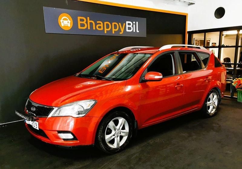 Röd Begagnad 2012 Kia Ceed Sportswagon Kombi | 42 900 kr (Bra pris) - Bild 1/4