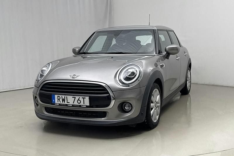 Mörkgrå Begagnad 2020 Mini Cooper Chili Halvkombi | 162 000 kr - Bild 1/4