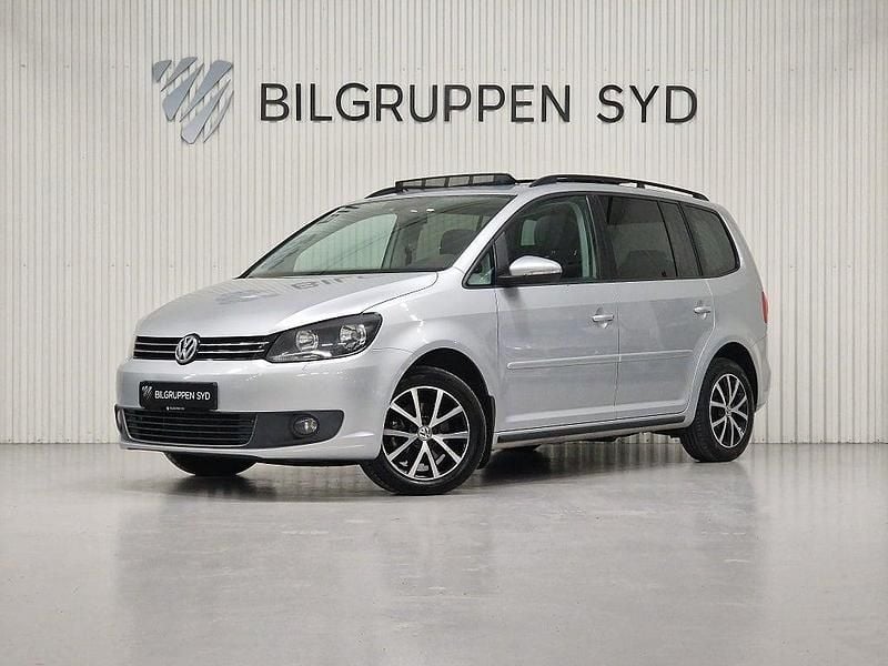 Begagnad VW Touran 105 HK (77 kW) 2013 Silver Minibuss