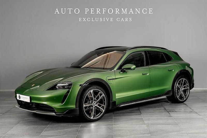 Begagnad 2022 Porsche Taycan Cross Turismo Kombi | 799 900 kr - Bild 1/4