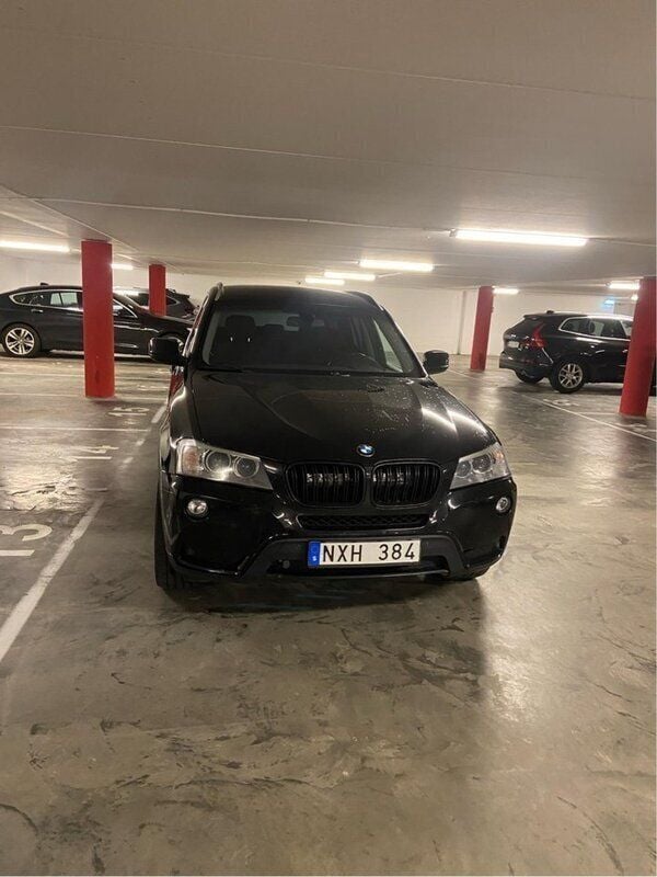Svart Begagnad 2014 BMW X3 Sport Line SUV | 180 000 kr (Dyr) - Bild 1/4