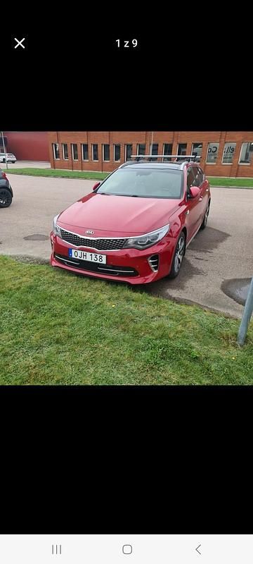 Röd Begagnad 2017 Kia Optima Sport Kombi | 120 000 kr (Marknadspris) - Bild 1/4