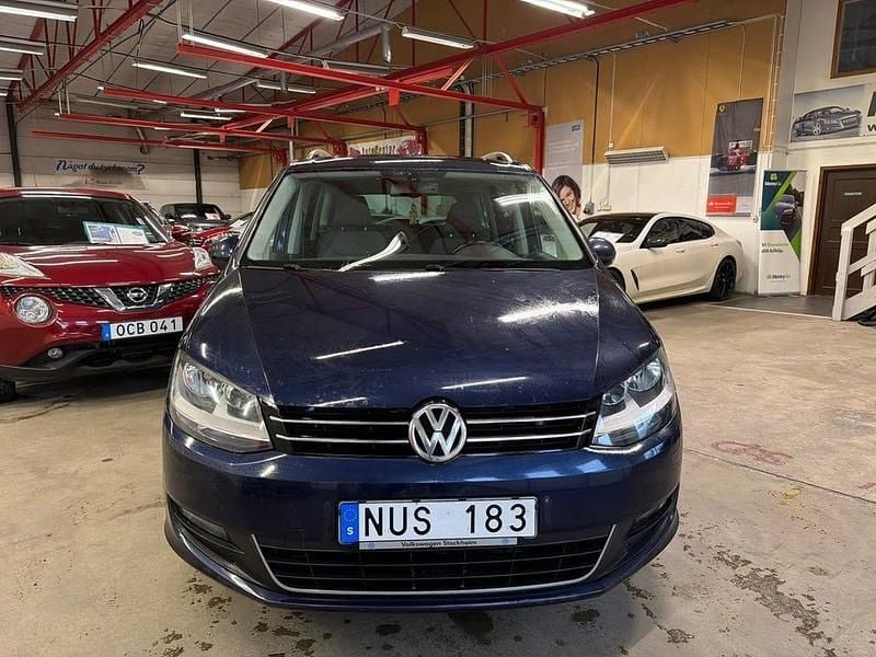 Begagnad VW Sharan 140 HK (102 kW) 2012 Blå Minibuss