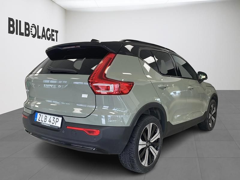 Begagnad Volvo XC40 Plus 175 kW (238 HK) 2022 Grön SUV