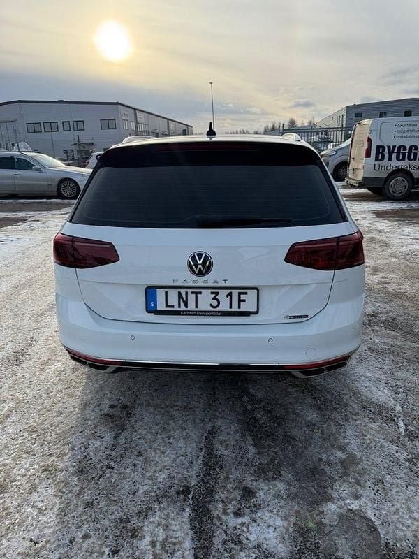 Begagnad VW Passat GT 200 HK (147 kW) 2020 Vit Kombi