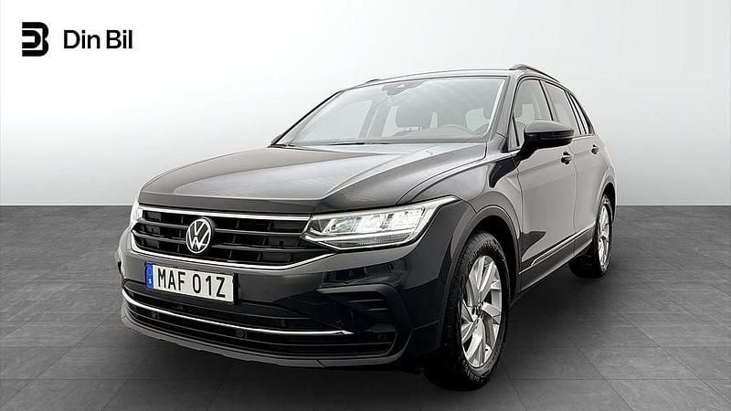 Urano grey Begagnad 2023 VW Tiguan SUV | 339 900 kr (Marknadspris) - Bild 1/4