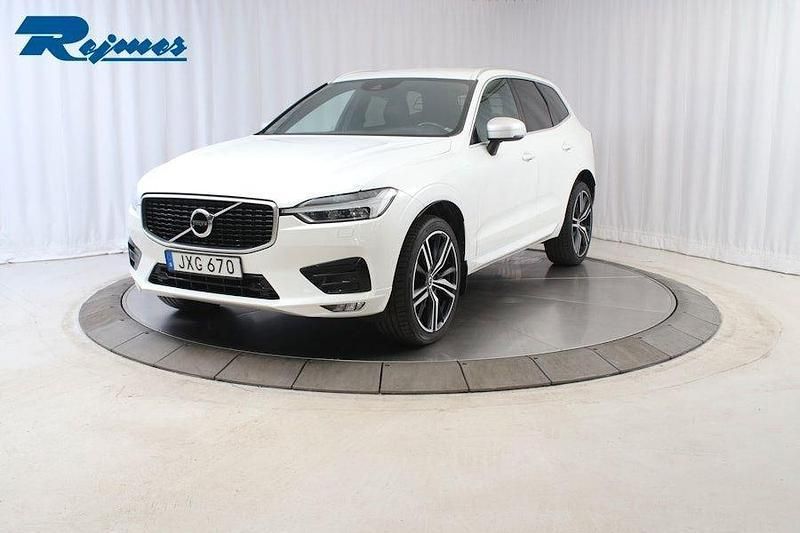 Vit Begagnad 2018 Volvo XC60 R-Design SUV | 299 800 kr (Marknadspris) - Bild 1/4