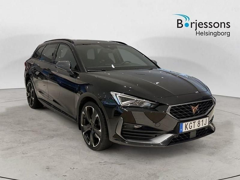 Begagnad Cupra Leon 248 HK (182 kW) 2021 Svart