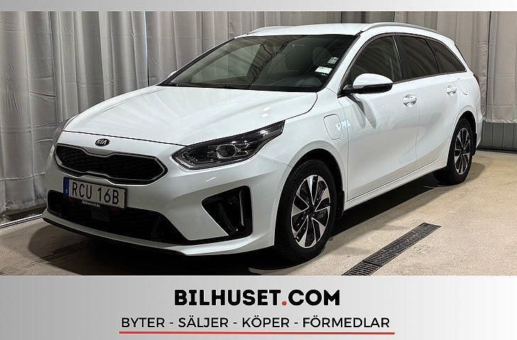Vit Begagnad 2020 Kia Ceed Sportswagon Kombi | 195 000 kr (Marknadspris) - Bild 1/4