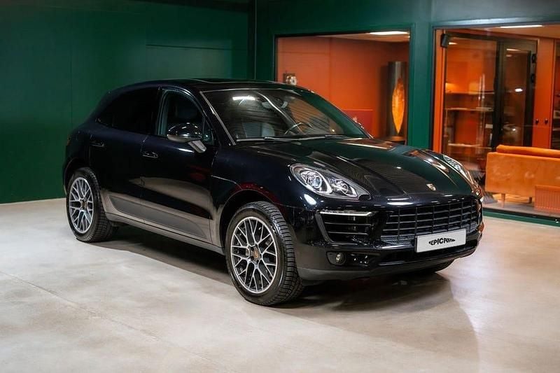 Svart Begagnad 2014 Porsche Macan S SUV | 379 900 kr (Marknadspris) - Bild 1/4