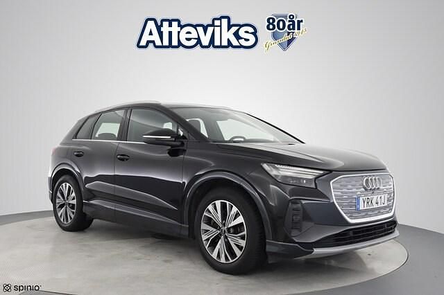Svart Begagnad 2022 Audi Q4 e-tron Advanced SUV | 359 900 kr (Marknadspris) - Bild 1/4