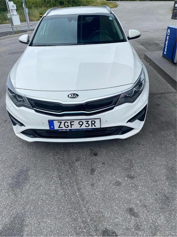 Vit Begagnad 2019 Kia Optima Hybrid Advance Sedan | 159 000 kr (Dyr) - Bild 1/3