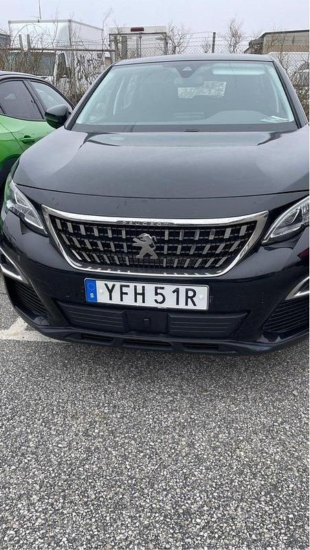 Svart Begagnad 2020 Peugeot 3008 Active SUV | 174 900 kr (Marknadspris) - Bild 1/4