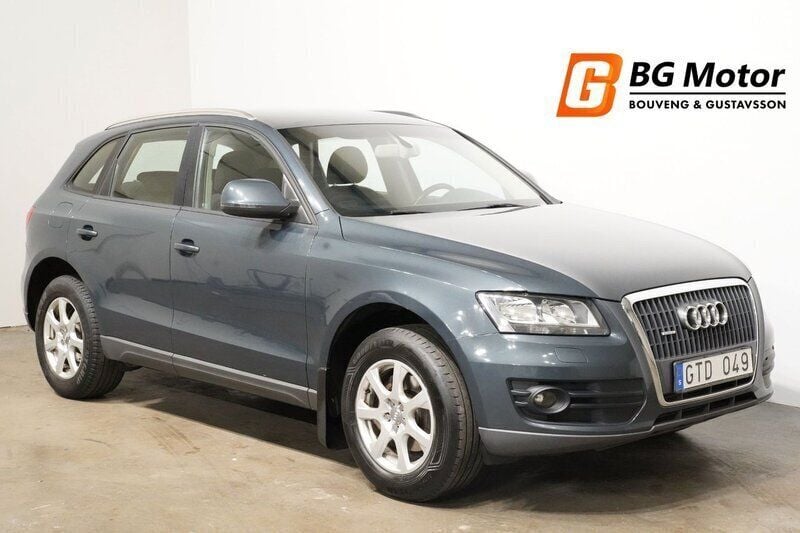 Grå Begagnad 2011 Audi Q5 SUV | 99 700 kr (Bra pris) - Bild 1/3