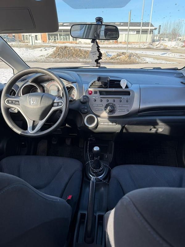 Begagnad Honda Jazz 99 HK (72 kW) 2009 Halvkombi