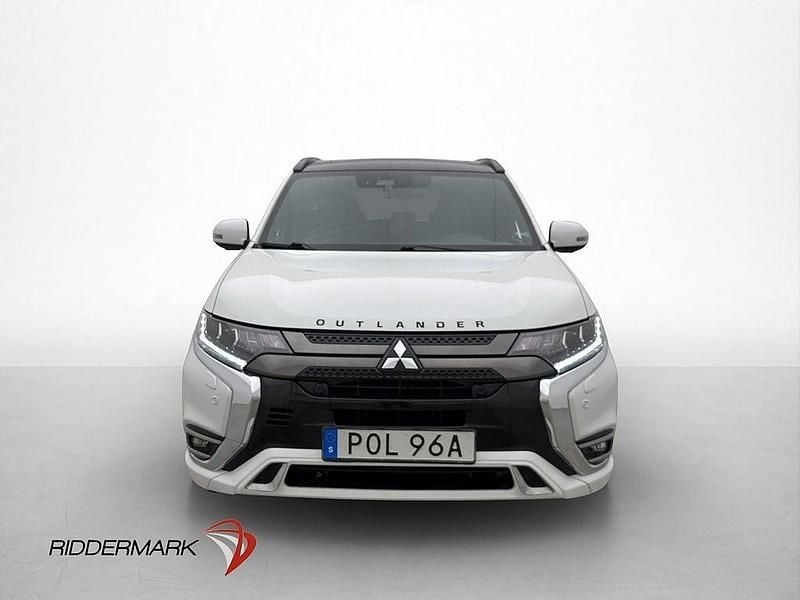 Begagnad Mitsubishi Outlander P-HEV Edition 135 HK (99 kW) 2018 Vit SUV