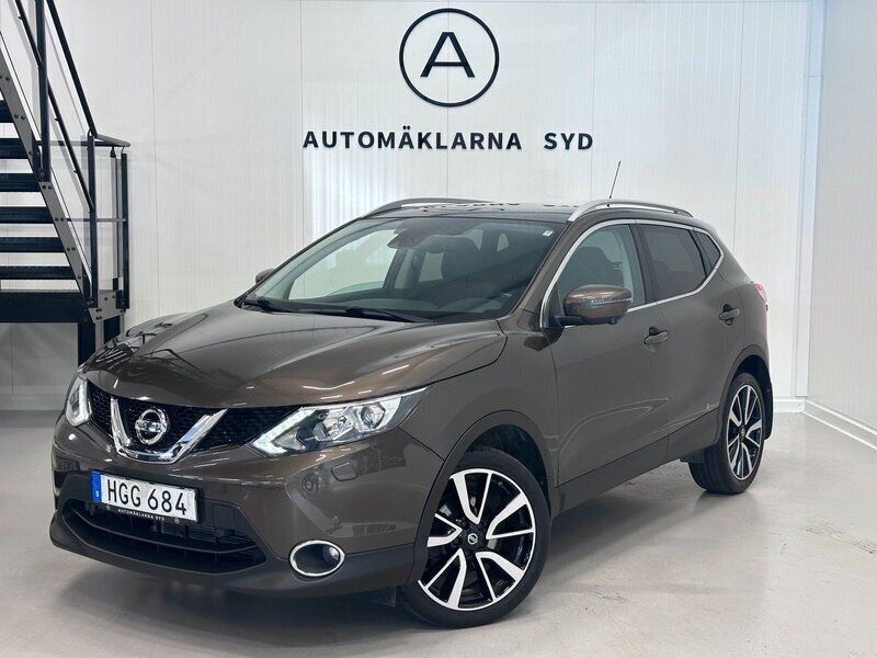 Brun Begagnad 2014 Nissan Qashqai 360º SUV | 124 900 kr (Marknadspris) - Bild 1/4