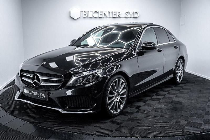 Svart Begagnad 2017 Mercedes C220 AMG line Sedan | 269 900 kr (Lite dyr) - Bild 1/4