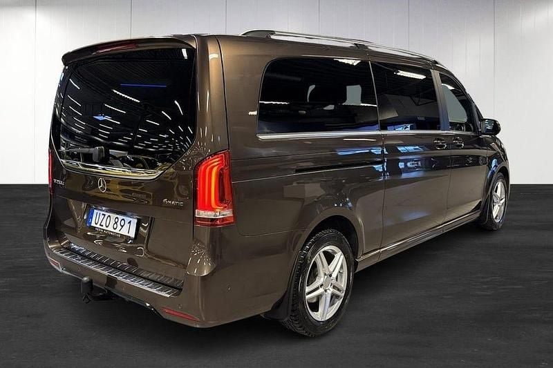 Begagnad Mercedes V250 Avantgarde 190 HK (139 kW) 2019 Brun Minibuss
