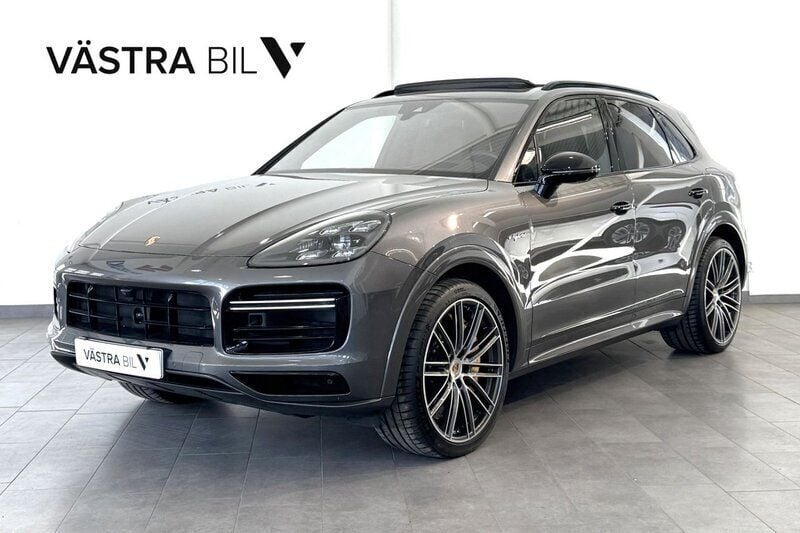 Grå Begagnad 2019 Porsche Cayenne Turbo S SUV | 1 395 000 kr - Bild 1/4