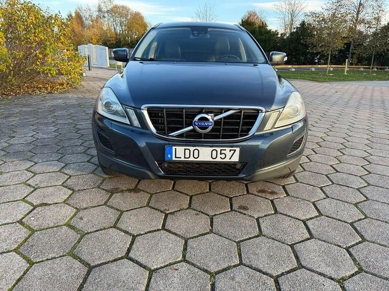 Begagnad Volvo XC60 Summum 205 HK (150 kW) 2010 Blå SUV