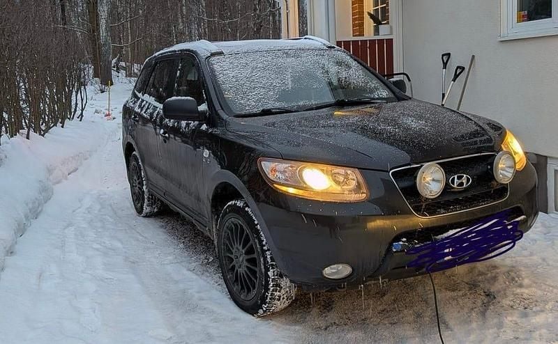 Svart Begagnad 2008 Hyundai Santa Fe SUV | 49 900 kr (Marknadspris) - Bild 1/3