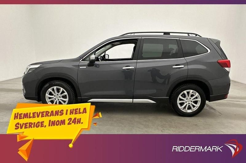 Grå Begagnad 2020 Subaru Forester SUV | 274 900 kr (Marknadspris) - Bild 1/3